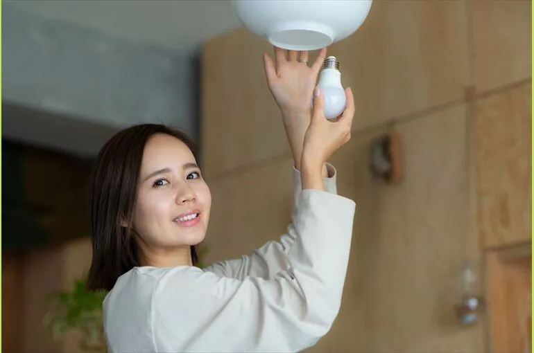 LED電球の寿命は10年って本当？