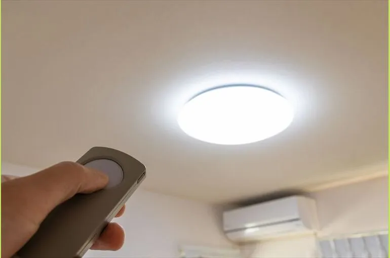 LEDと蛍光灯の違いは？